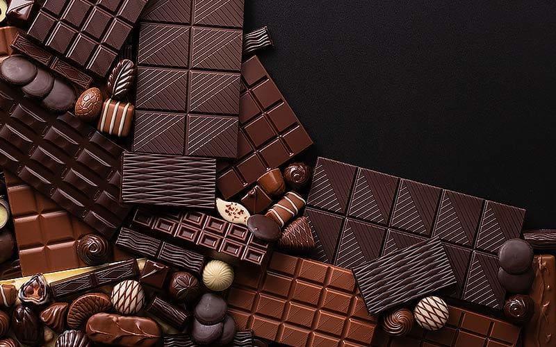 猫がチョコレートをどのくらい食べると危険なのか